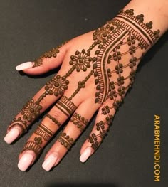 easy back hand mehndi design