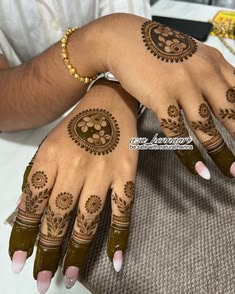 easy back hand mehndi design