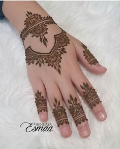easy back hand mehndi design
