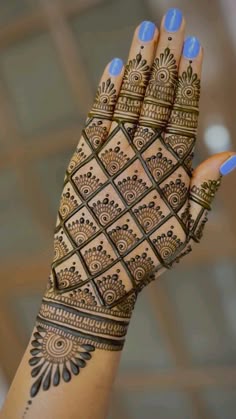easy back hand mehndi design