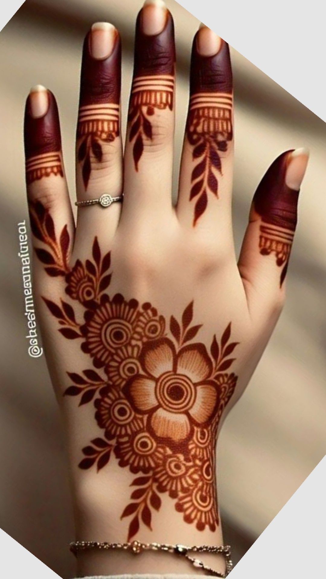 easy back hand mehndi design