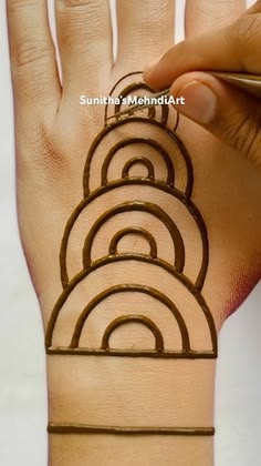 easy back hand mehndi design
