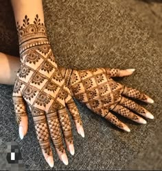 easy back hand mehndi design