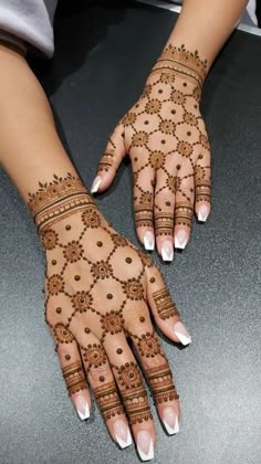 easy stylish full hand mehndi design