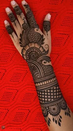 easy stylish full hand mehndi design