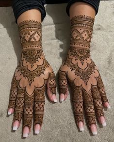 easy stylish full hand mehndi design