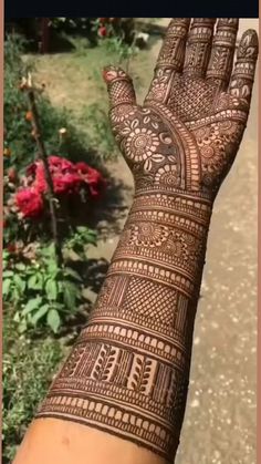 easy stylish full hand mehndi design