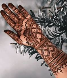 easy stylish full hand mehndi design