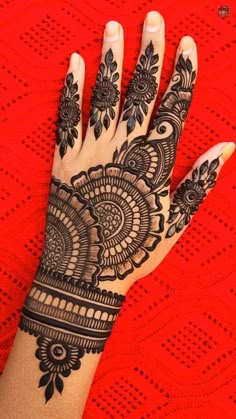 easy stylish full hand mehndi design