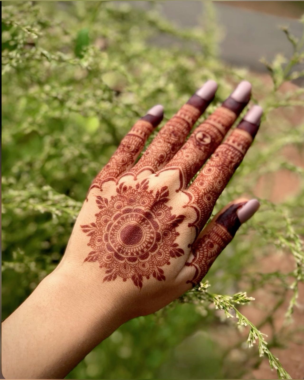 easy simple finger mehndi design