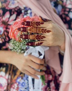 easy simple finger mehndi design
