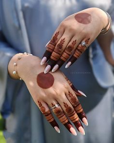 easy simple finger mehndi design