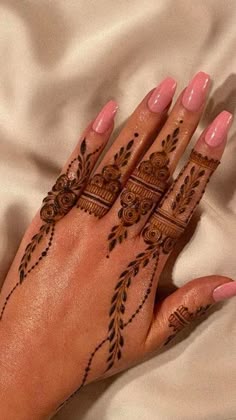 easy simple finger mehndi design