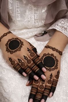 easy simple finger mehndi design