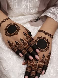 easy simple finger mehndi design