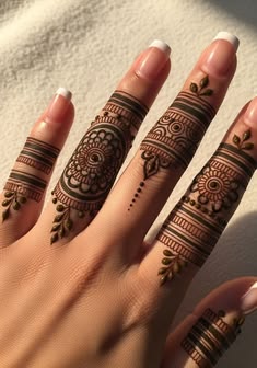 easy simple finger mehndi design