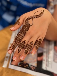 easy simple finger mehndi design