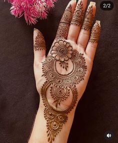 front hand simple mehndi design