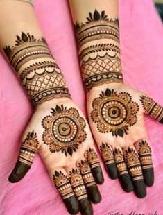 front hand simple mehndi design