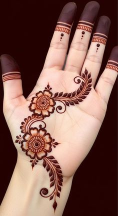 front hand simple mehndi design