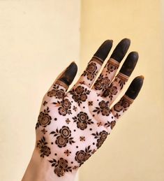 front hand simple mehndi design aesthetic easy and beautiful