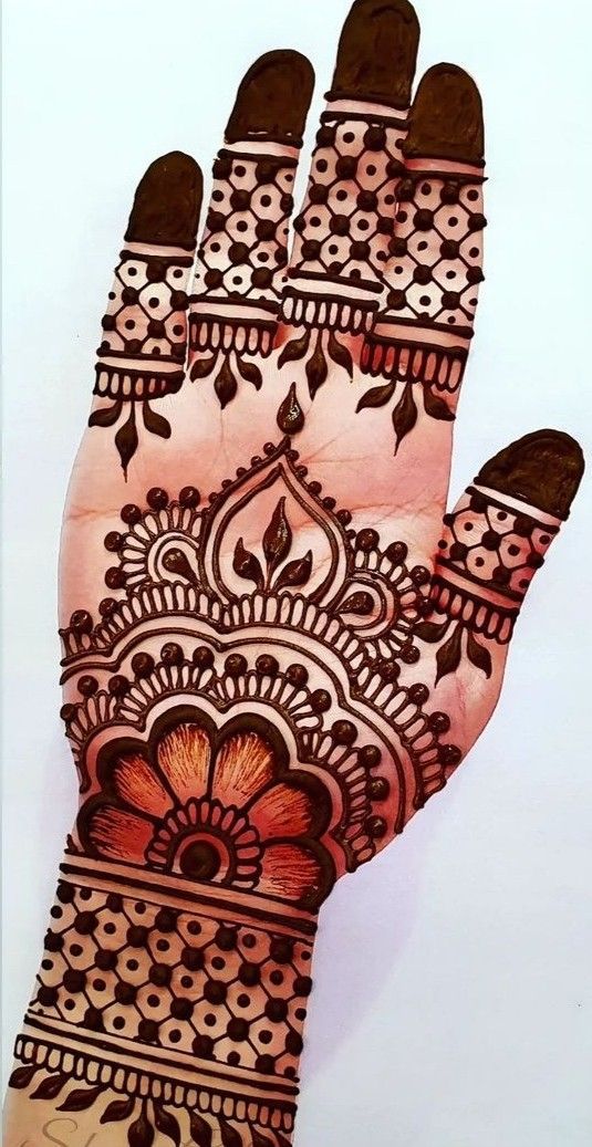 front hand simple mehndi design aesthetic easy and beautiful