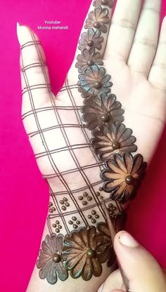 front hand simple mehndi design aesthetic easy and beautiful