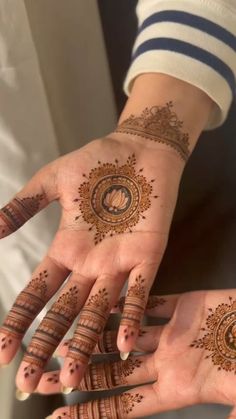front hand simple mehndi design aesthetic easy and beautiful
