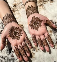 mehendi design simple front hand