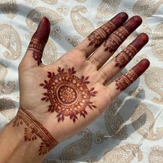 mehendi design simple front hand