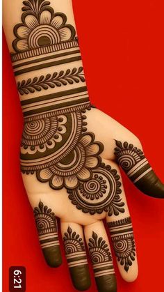 royal front hand mehndi design