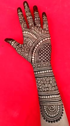 royal front hand mehndi design