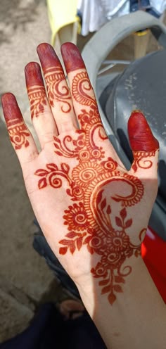 royal front hand mehndi design