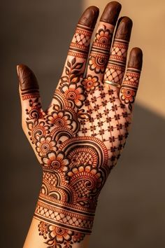 royal front hand mehndi design