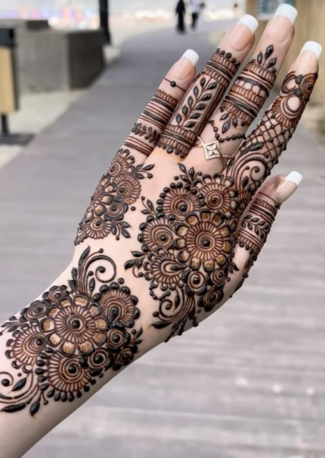 mehndi design
