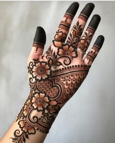 basic easy front hand simple mehndi design