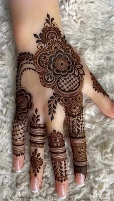 basic easy front hand simple mehndi design