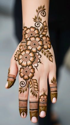basic easy front hand simple mehndi design