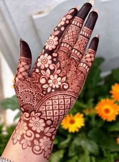 basic easy front hand simple mehndi design