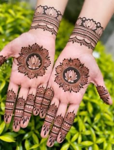 basic easy front hand simple mehndi design
