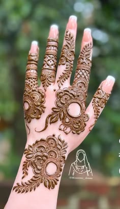 basic easy front hand simple mehndi design