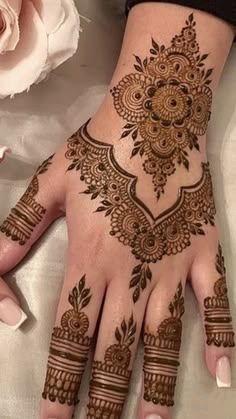 13 back hand mehndi design