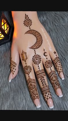 13 back hand mehndi design
