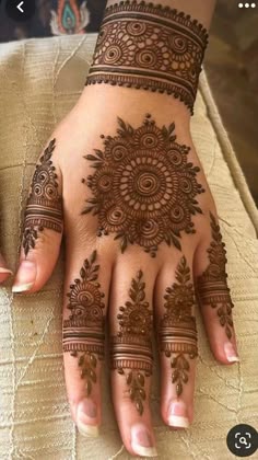 13 back hand mehndi design