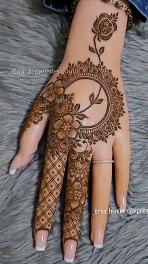 13 back hand mehndi design