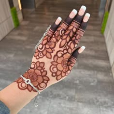 13 back hand mehndi design