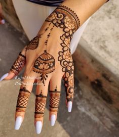 13 back hand mehndi design