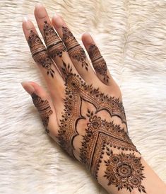 13 back hand mehndi design