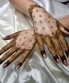 13 back hand mehndi design