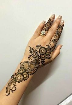 13 back hand mehndi design